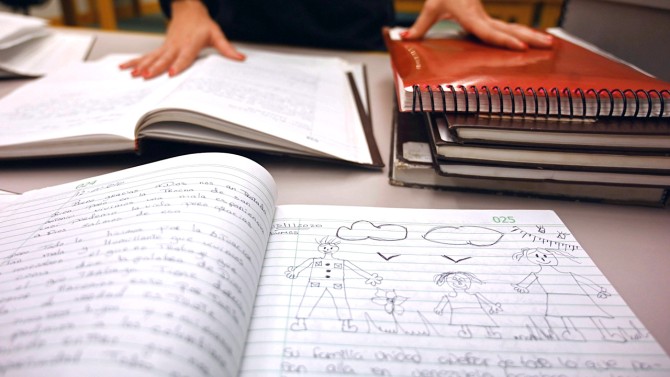 A closeup of a page from a notebook of Venezuelan migrant testimonies that are part of the TodoSomos archive at Cornell University Library.
